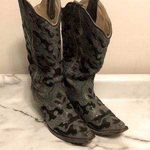 Corral Vintage grey with black sequin accents 7.5